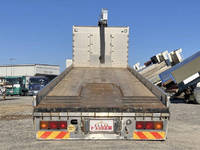 いすゞギガセルフクレーン4段大型（10t）[写真10]