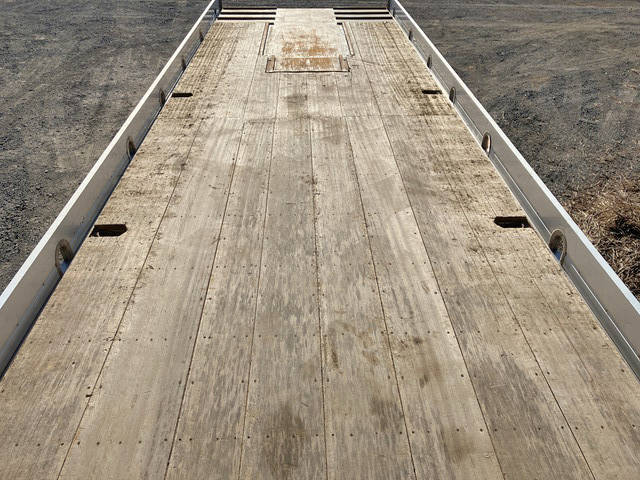 いすゞギガセルフクレーン4段大型（10t）[写真12]