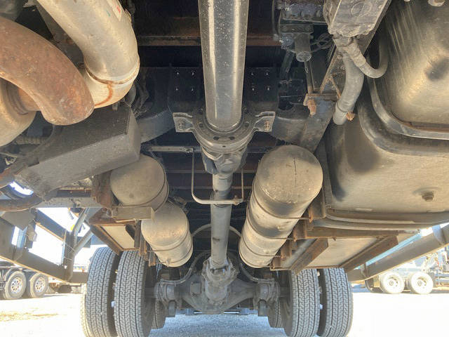 いすゞギガセルフクレーン4段大型（10t）[写真23]