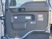 いすゞギガセルフクレーン4段大型（10t）[写真29]