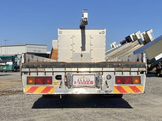 いすゞギガセルフクレーン4段大型（10t）[写真09]