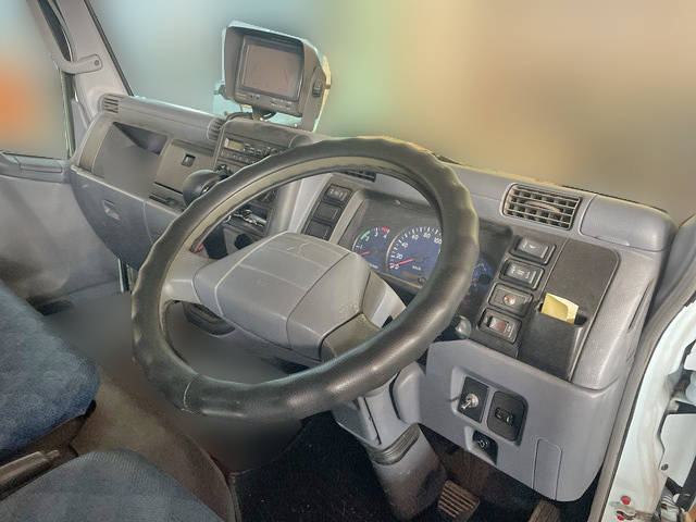 三菱ふそうキャンターセーフティローダー小型（2t・3t）[写真35]