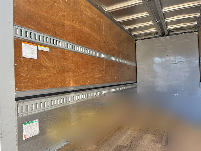 いすゞエルフアルミウイング小型（2t・3t）[写真13]