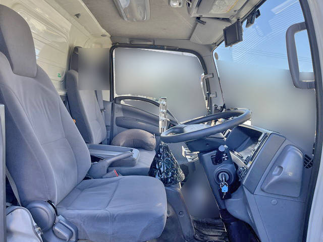 いすゞエルフアルミウイング小型（2t・3t）[写真24]