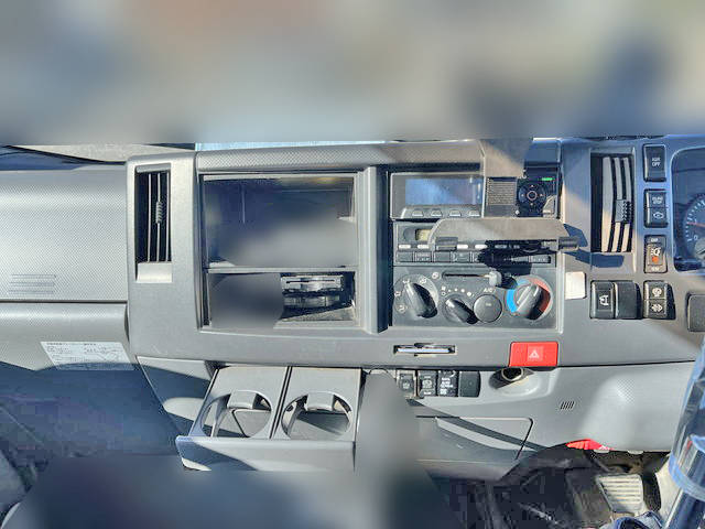 いすゞエルフアルミウイング小型（2t・3t）[写真28]