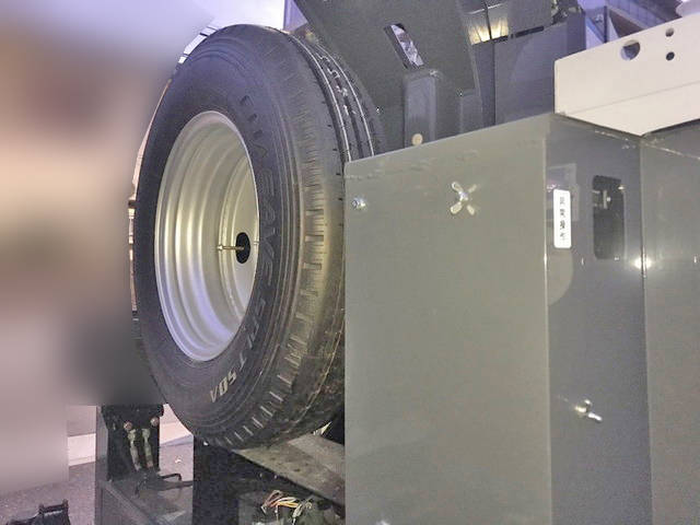 いすゞエルフ高所作業車小型（2t・3t）[写真21]