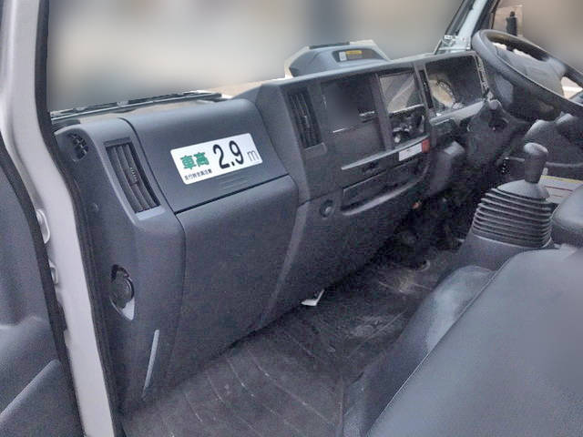 いすゞエルフ高所作業車小型（2t・3t）[写真31]