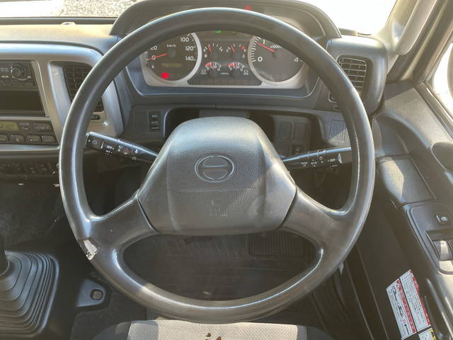 日野レンジャークレーン3段中型（4t）[写真36]