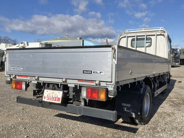 いすゞエルフ平ボディ小型（2t・3t）[写真02]
