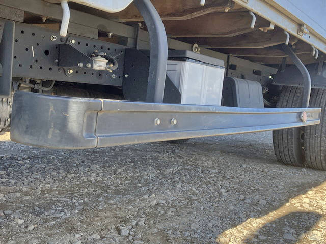 いすゞエルフ平ボディ小型（2t・3t）[写真20]