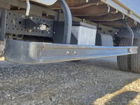 いすゞエルフ平ボディ小型（2t・3t）[写真20]