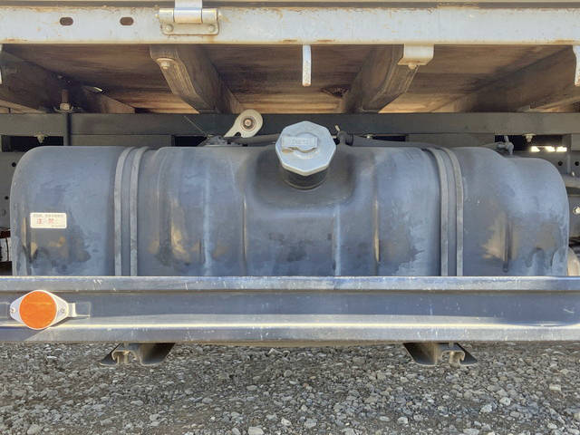 いすゞエルフ平ボディ小型（2t・3t）[写真22]