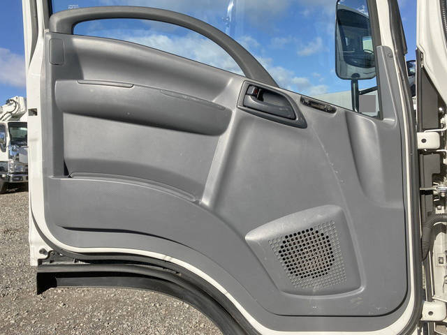 いすゞエルフ平ボディ小型（2t・3t）[写真30]