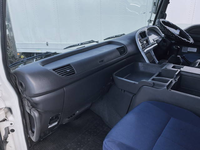 いすゞギガトレーラーヘッド（トラクターヘッド）大型（10t）[写真22]