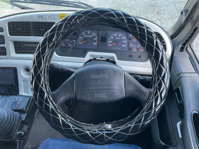 いすゞギガトレーラーヘッド（トラクターヘッド）大型（10t）[写真26]