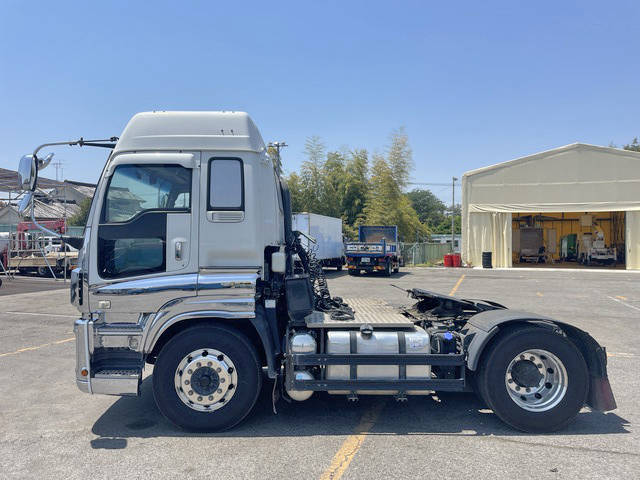 いすゞギガトレーラーヘッド（トラクターヘッド）大型（10t）[写真04]