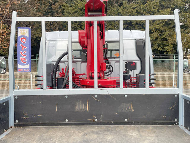 三菱ふそうキャンタークレーン6段小型（2t・3t）[写真11]