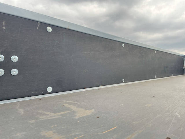 三菱ふそうキャンタークレーン6段小型（2t・3t）[写真12]