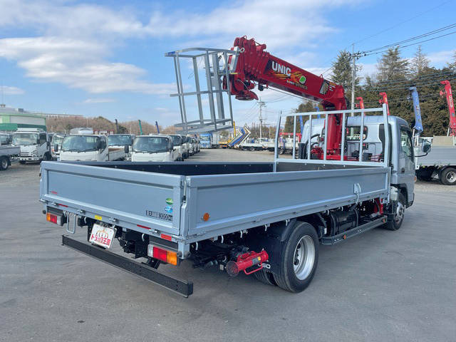 三菱ふそうキャンタークレーン6段小型（2t・3t）[写真02]