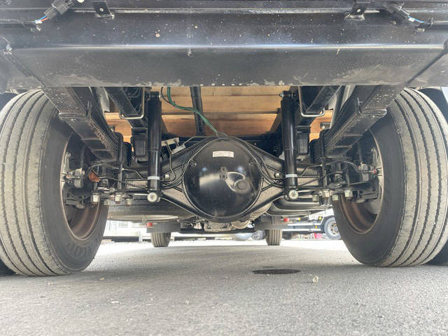 三菱ふそうキャンタークレーン6段小型（2t・3t）[写真28]