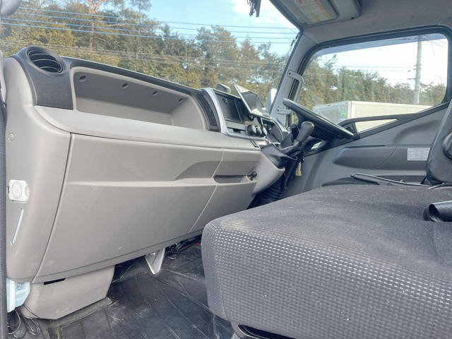 三菱ふそうキャンタークレーン6段小型（2t・3t）[写真32]