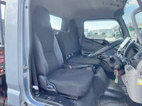 三菱ふそうキャンタークレーン6段小型（2t・3t）[写真35]