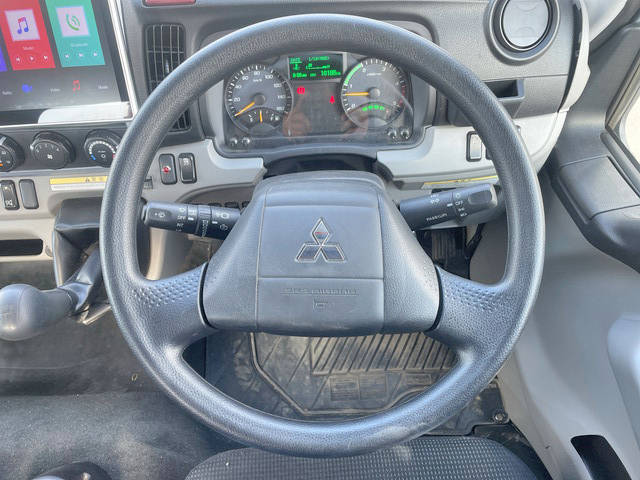 三菱ふそうキャンタークレーン6段小型（2t・3t）[写真37]