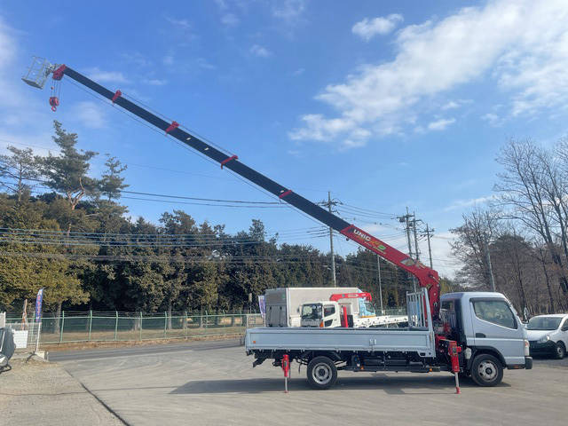 三菱ふそうキャンタークレーン6段小型（2t・3t）[写真07]