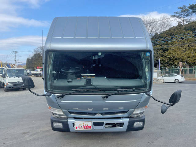 三菱ふそうキャンタークレーン6段小型（2t・3t）[写真09]