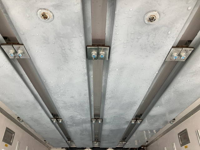 日野デュトロ冷凍車（冷蔵車）小型（2t・3t）[写真13]