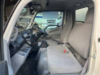 日野デュトロ冷凍車（冷蔵車）小型（2t・3t）[写真29]