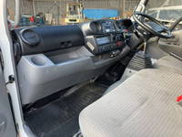 日野デュトロ冷凍車（冷蔵車）小型（2t・3t）[写真31]