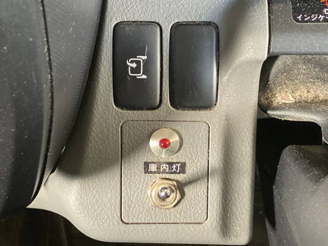 日野デュトロ冷凍車（冷蔵車）小型（2t・3t）[写真38]