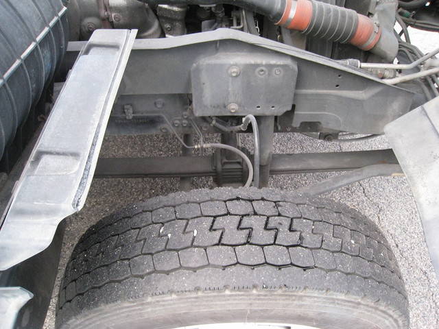 いすゞフォワード深ダンプ（土砂禁ダンプ）中型（4t）[写真13]