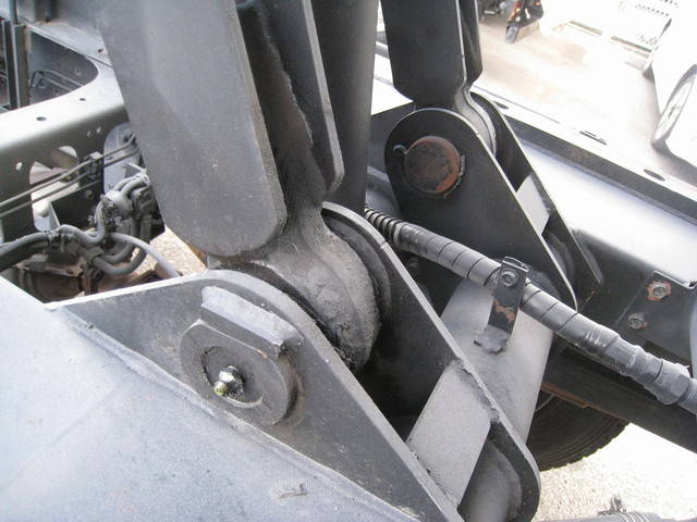 いすゞフォワード深ダンプ（土砂禁ダンプ）中型（4t）[写真18]