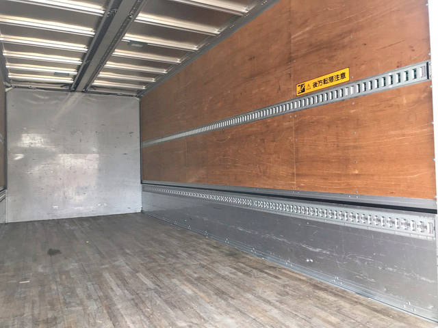 UDトラックスコンドルアルミウイング中型（4t）[写真13]