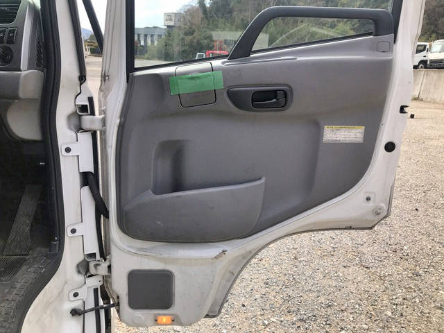 UDトラックスコンドルアルミウイング中型（4t）[写真28]