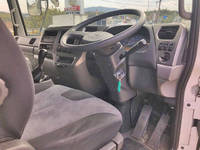 UDトラックスコンドルアルミウイング中型（4t）[写真33]