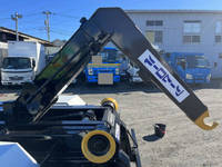 いすゞフォワードコンテナ専用車中型（4t）[写真23]