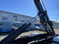 いすゞフォワードコンテナ専用車中型（4t）[写真25]