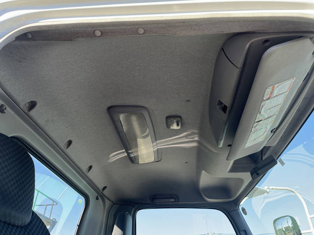 いすゞフォワードコンテナ専用車中型（4t）[写真34]