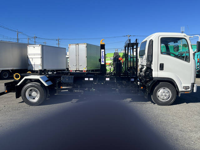 いすゞフォワードコンテナ専用車中型（4t）[写真06]