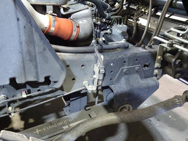 三菱ふそうキャンターアルミバン小型（2t・3t）[写真15]