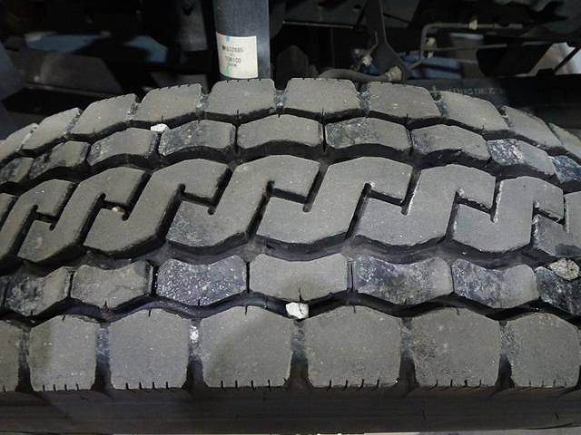 三菱ふそうキャンターアルミバン小型（2t・3t）[写真27]