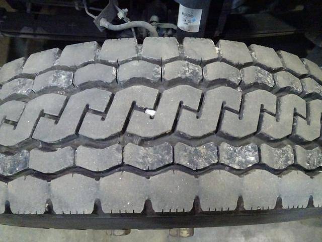 三菱ふそうキャンターアルミバン小型（2t・3t）[写真30]