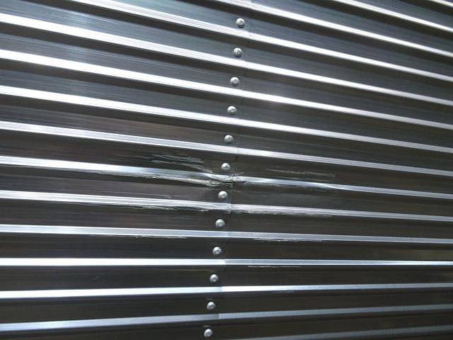 三菱ふそうキャンターアルミバン小型（2t・3t）[写真06]