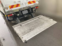 三菱ふそうキャンター冷凍車（冷蔵車）小型（2t・3t）[写真12]