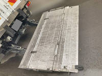 三菱ふそうキャンター冷凍車（冷蔵車）小型（2t・3t）[写真13]