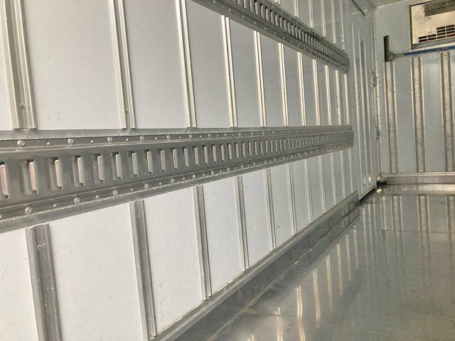 三菱ふそうキャンター冷凍車（冷蔵車）小型（2t・3t）[写真07]