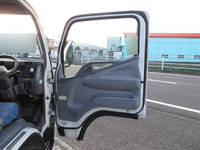 三菱ふそうキャンタークレーン3段小型（2t・3t）[写真19]